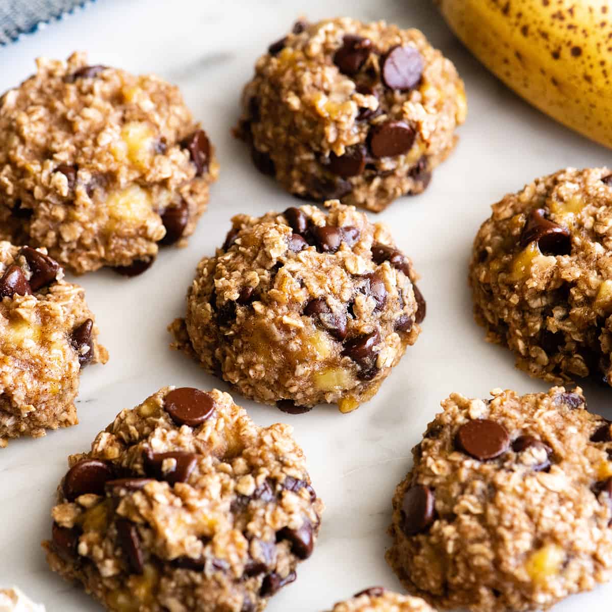 6 Banana Oatmeal Cookies