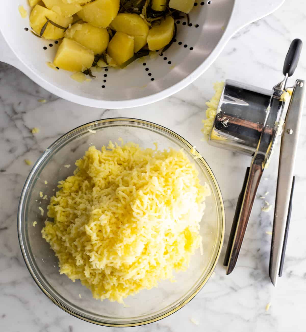 photo showing how to rice potatoes to make fluffy mashed potatoes